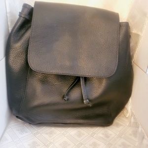 Vera pelle back pack purse